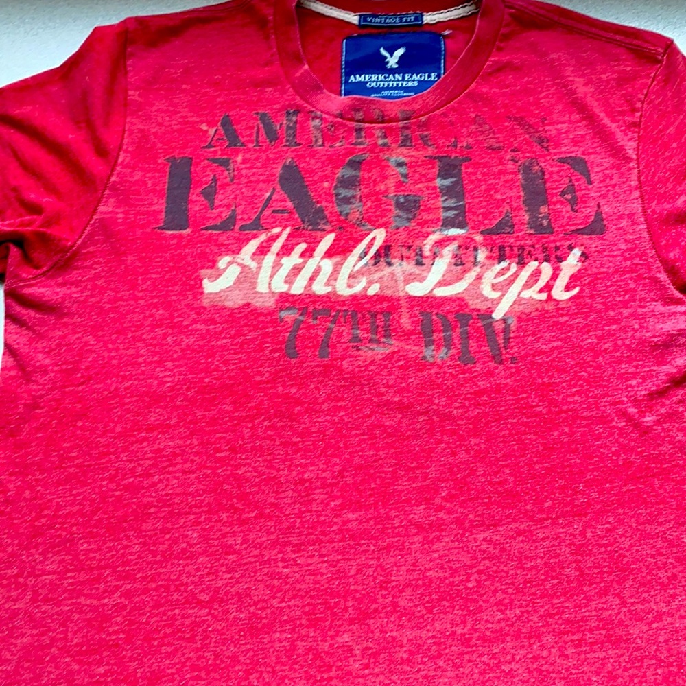 American eagle T-shirt